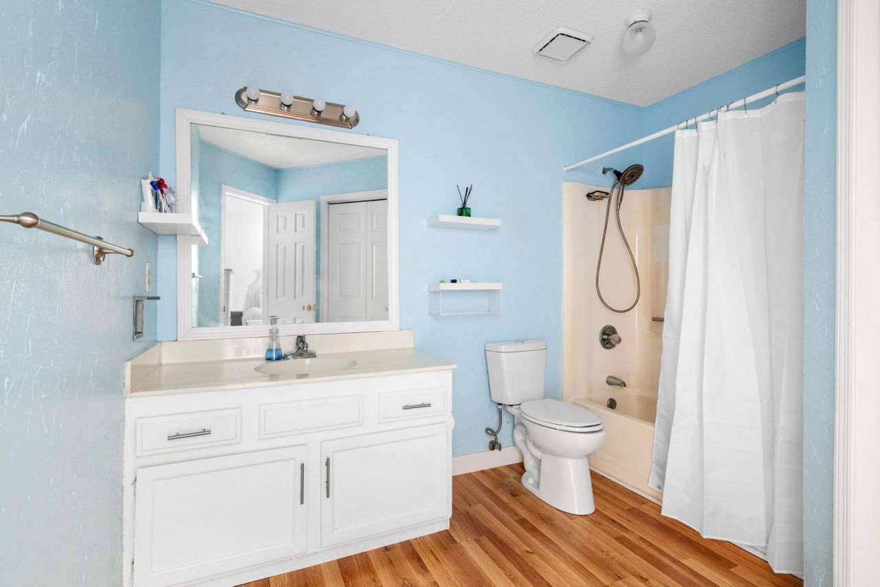 109 Mill Pond Court Photo 16