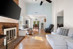 109 Mill Pond Court photo 4