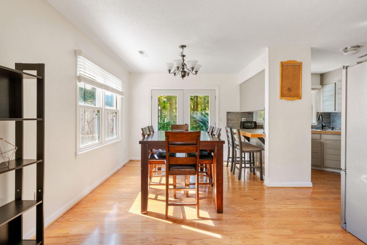 109 Mill Pond Court Photo 8