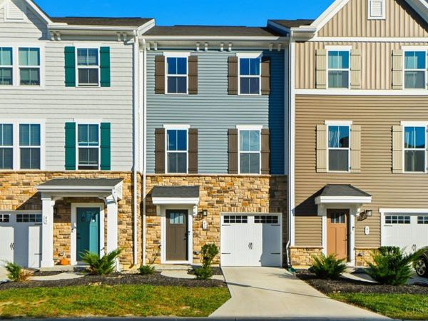 42 Wentworth Lane, Deer Park, OH 45236