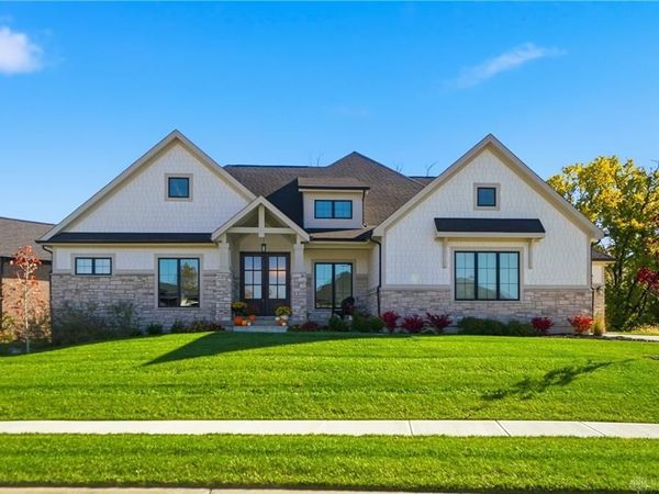 1960 Horseshoe Bend, Washington TWP, OH 45458