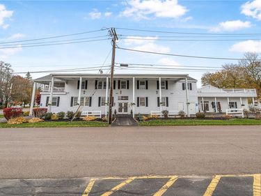 1050 Pennsylvania Ave, Elmira, NY 14904