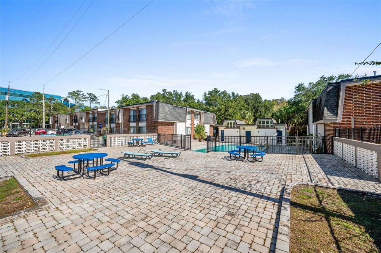 1700 SW 16th Court, Unit D24, Gainesville, FL 32608 Photo