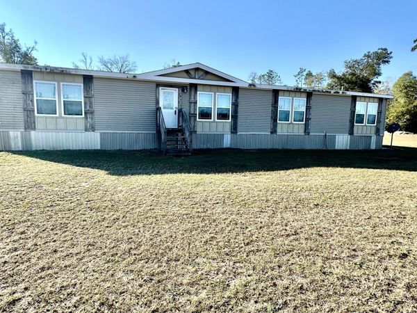 4584 Dunaway Road, Bascom, FL 32423