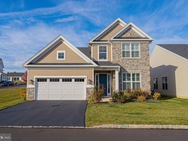4027 SHEFS WAY, ALLENTOWN, PA 18104
