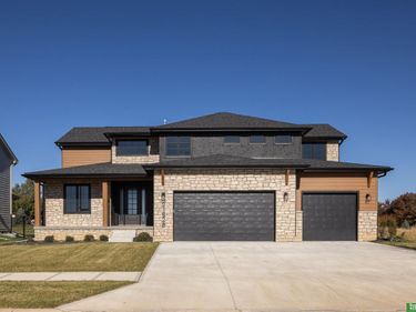 21828 Grover Street, Elkhorn, NE 68022