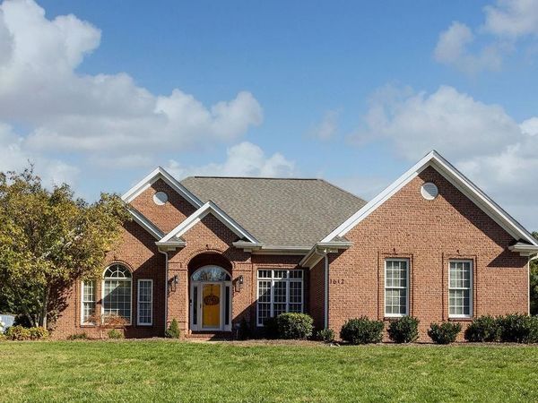 1612 Crownridge Court, Bowling Green, KY 42104
