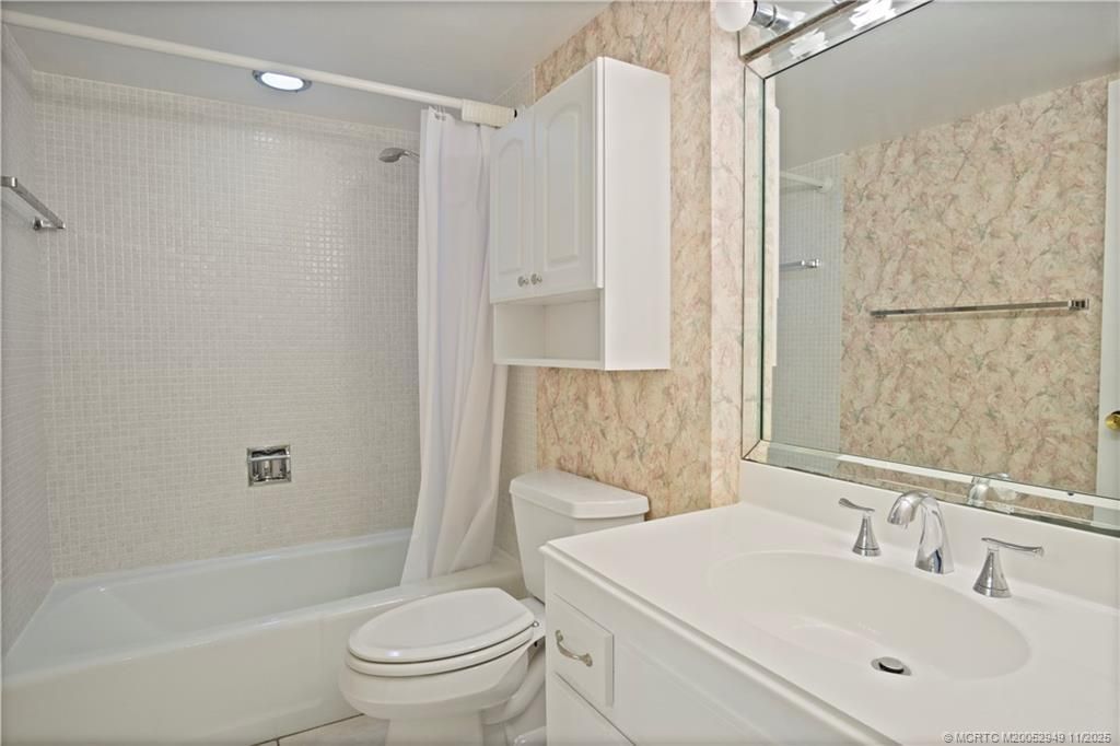 1800 SE St. Lucie Boulevard, Unit 9-204, Stuart, FL 34996 Photo