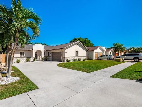 14755 SW 172nd St, Miami, FL 33187