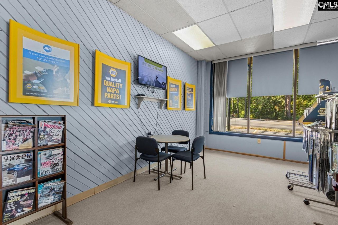 2428 Decker Boulevard  Photo 14