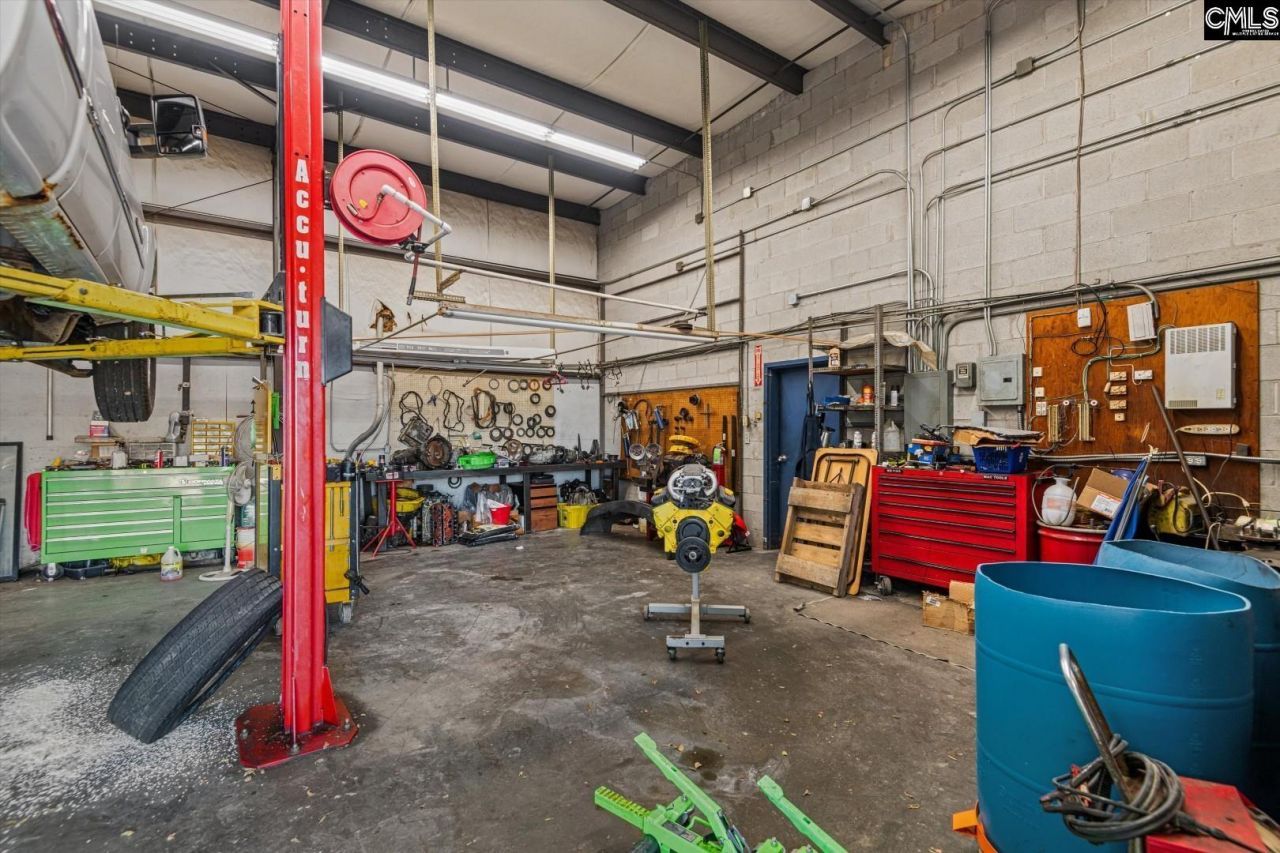 2428 Decker Boulevard  Photo 22