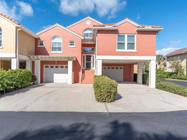 18 JEFFERSON COURT S, ST PETERSBURG, FL 33711