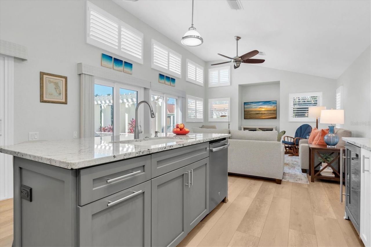 18 Jefferson Court S, Saint Petersburg, FL 33711 Photo