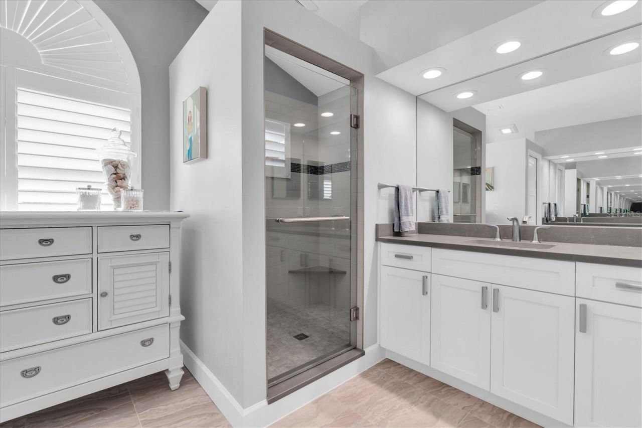 18 Jefferson Court S, Saint Petersburg, FL 33711 Photo