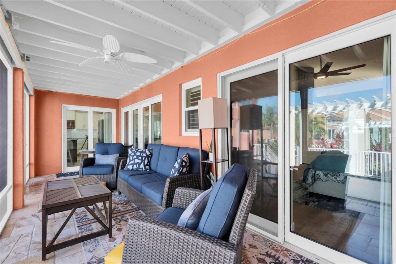 18 Jefferson Court S, Saint Petersburg, FL 33711 Photo