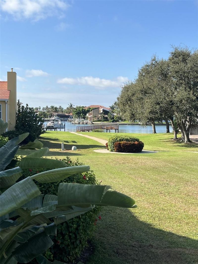 18 Jefferson Court S, Saint Petersburg, FL 33711 Photo