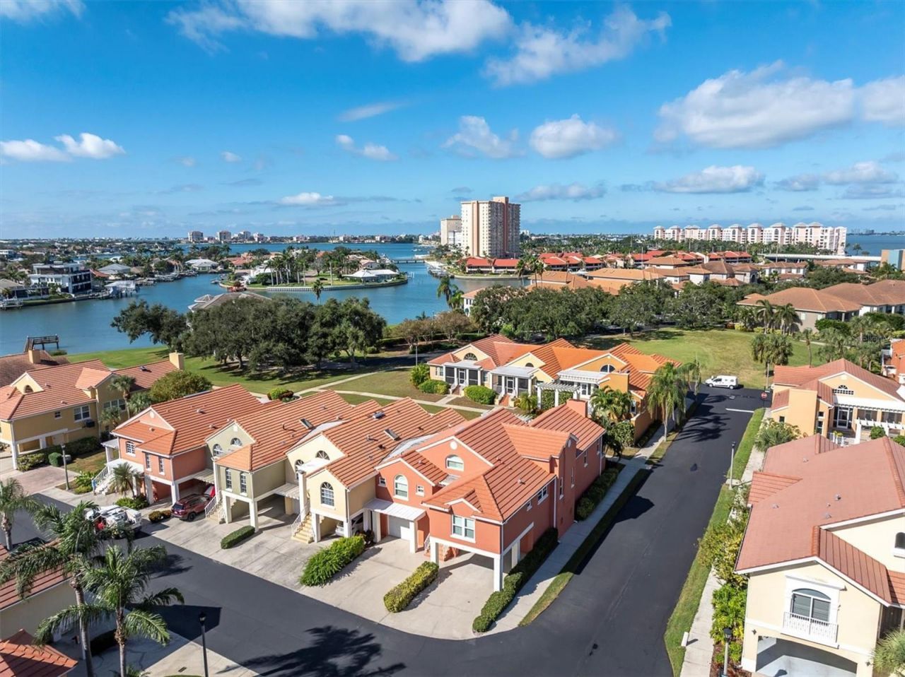 18 Jefferson Court S, Saint Petersburg, FL 33711 Photo