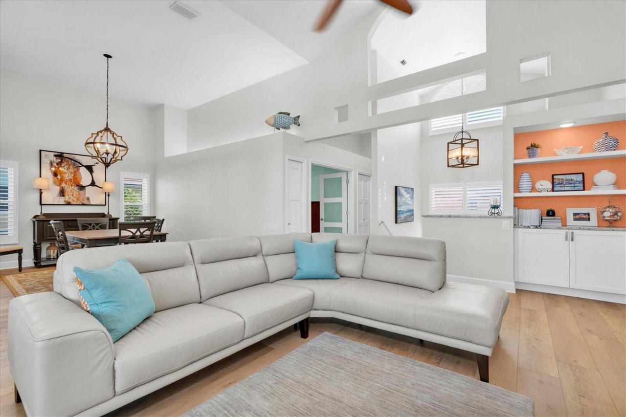 18 Jefferson Court S, Saint Petersburg, FL 33711 Photo