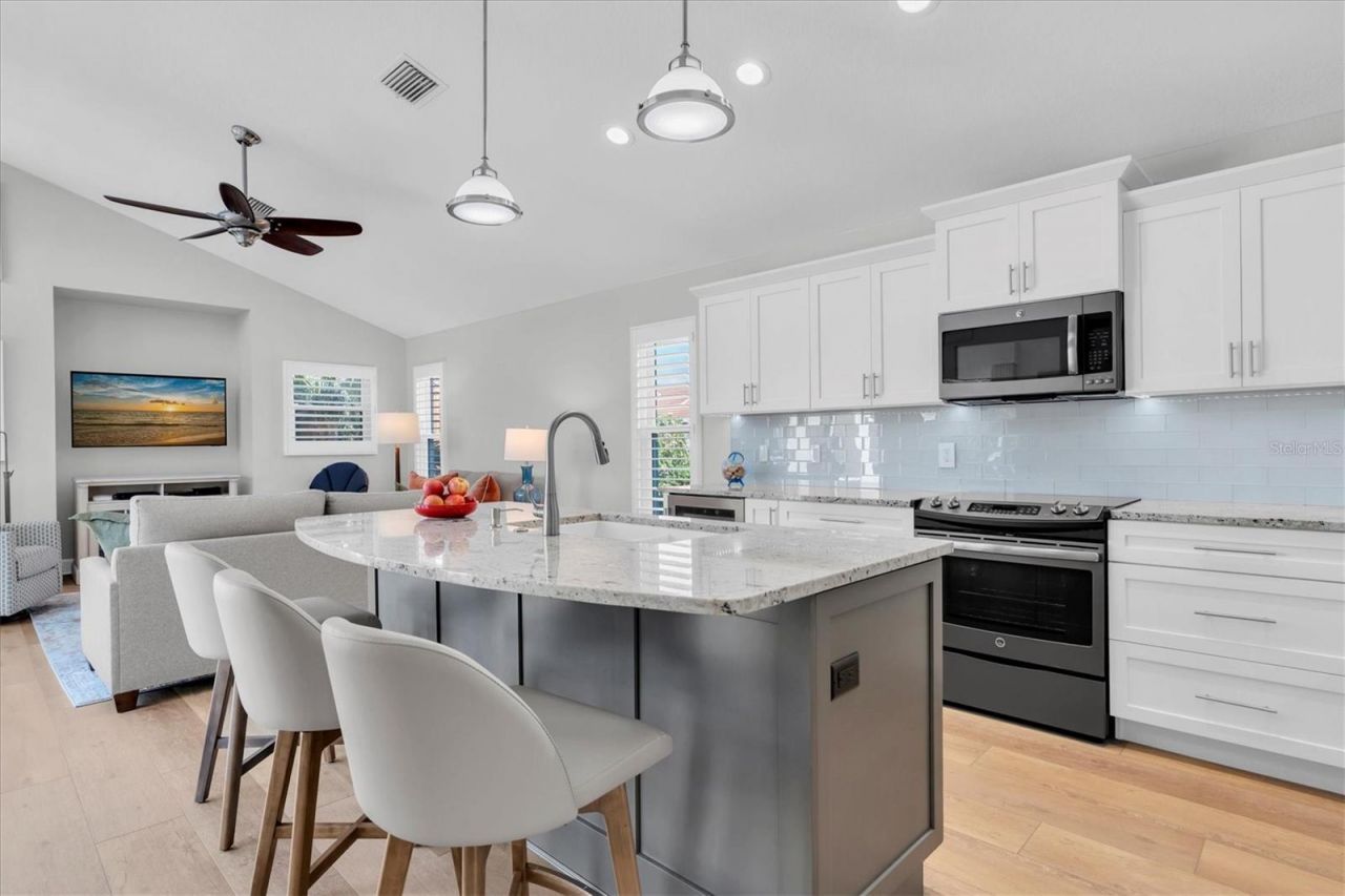 18 Jefferson Court S, Saint Petersburg, FL 33711 Photo