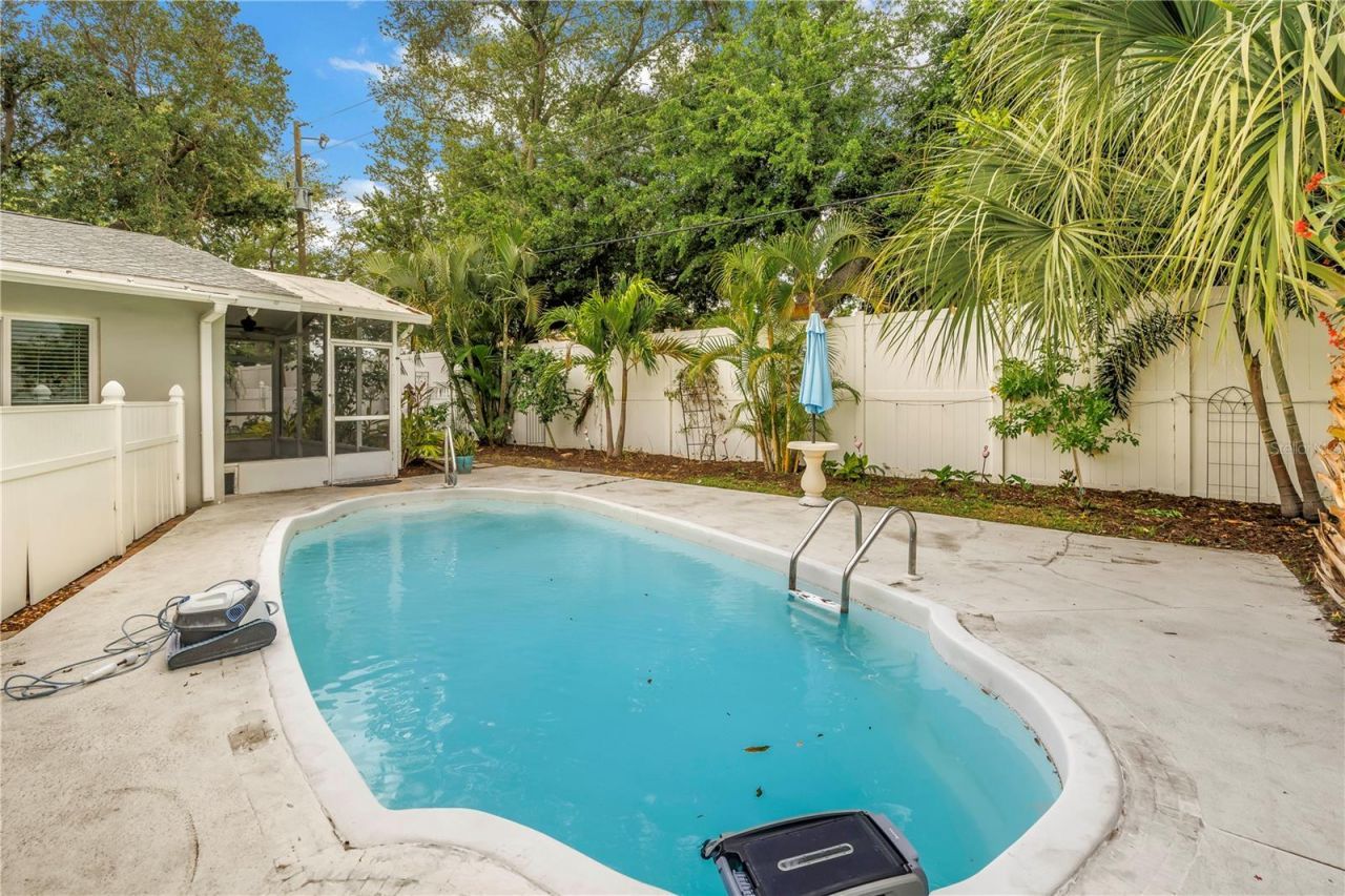 2856 65th Way N, Saint Petersburg, FL 33710 Photo