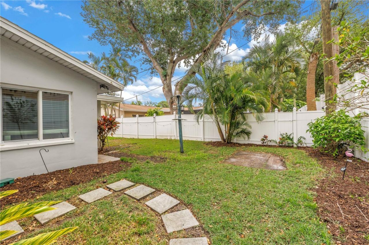2856 65th Way N, Saint Petersburg, FL 33710 Photo