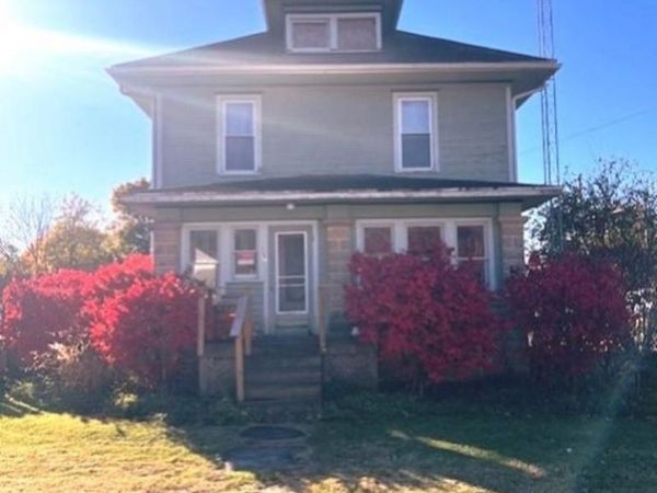 207 South St., LENA, IL 61048