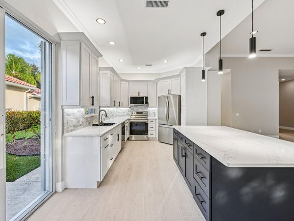 8774 SE Retreat Drive, Hobe Sound, FL 33455