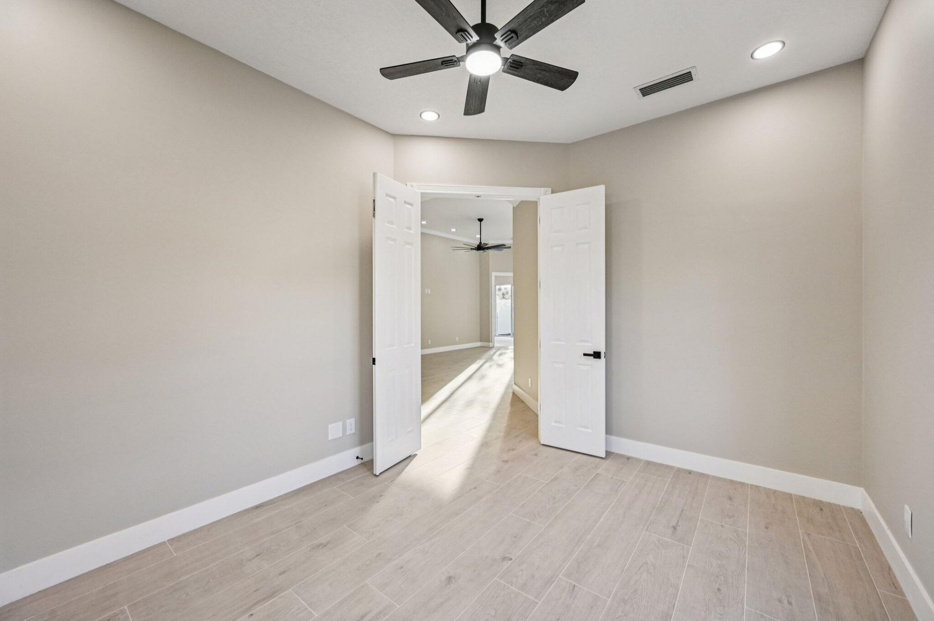 8774 SE Retreat Drive, Hobe Sound, FL 33455 Photo