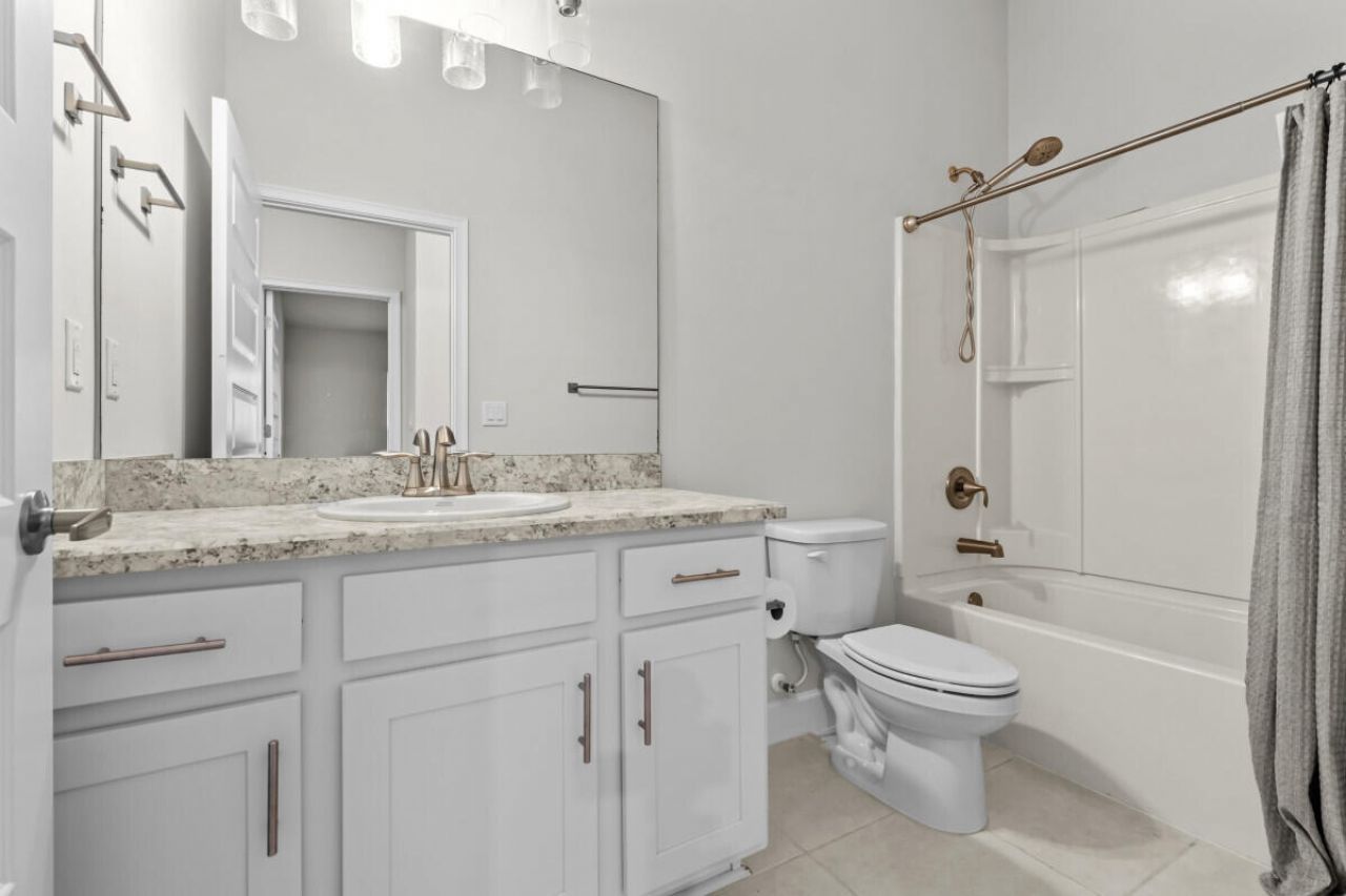 886 NE Whistling Duck Way, Port Saint Lucie, FL 34983 Photo