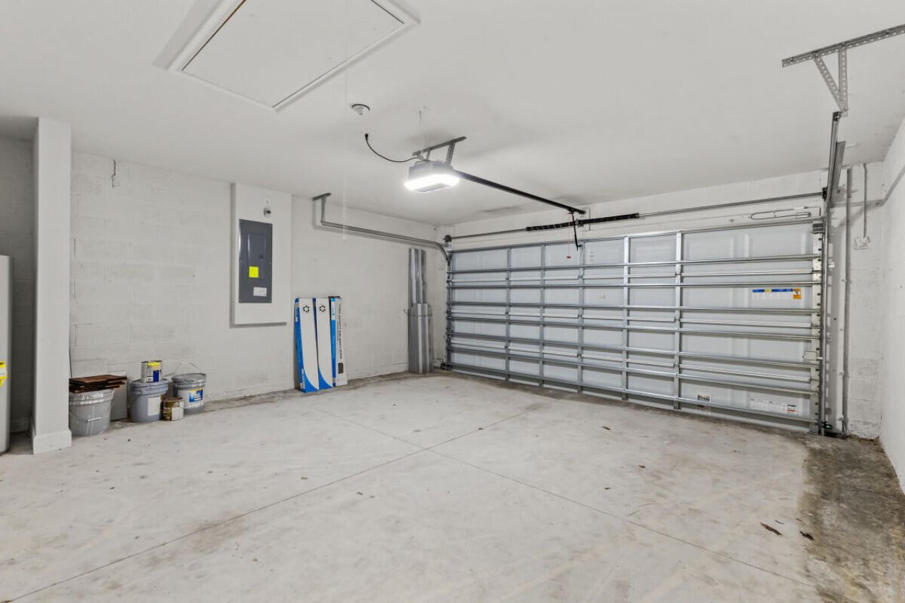 886 NE Whistling Duck Way, Port Saint Lucie, FL 34983 Photo