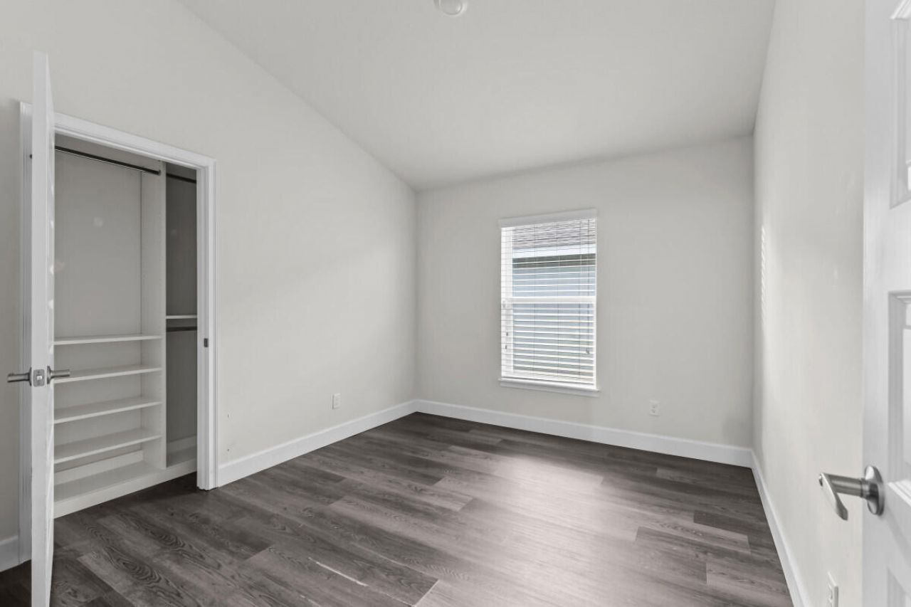 886 NE Whistling Duck Way, Port Saint Lucie, FL 34983 Photo