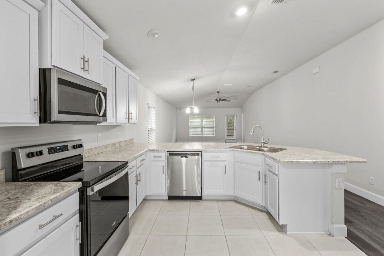 886 NE Whistling Duck Way, Port Saint Lucie, FL 34983 Photo