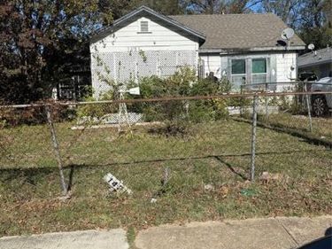 1421 E Ann Arbor Avenue, Dallas, TX 75216