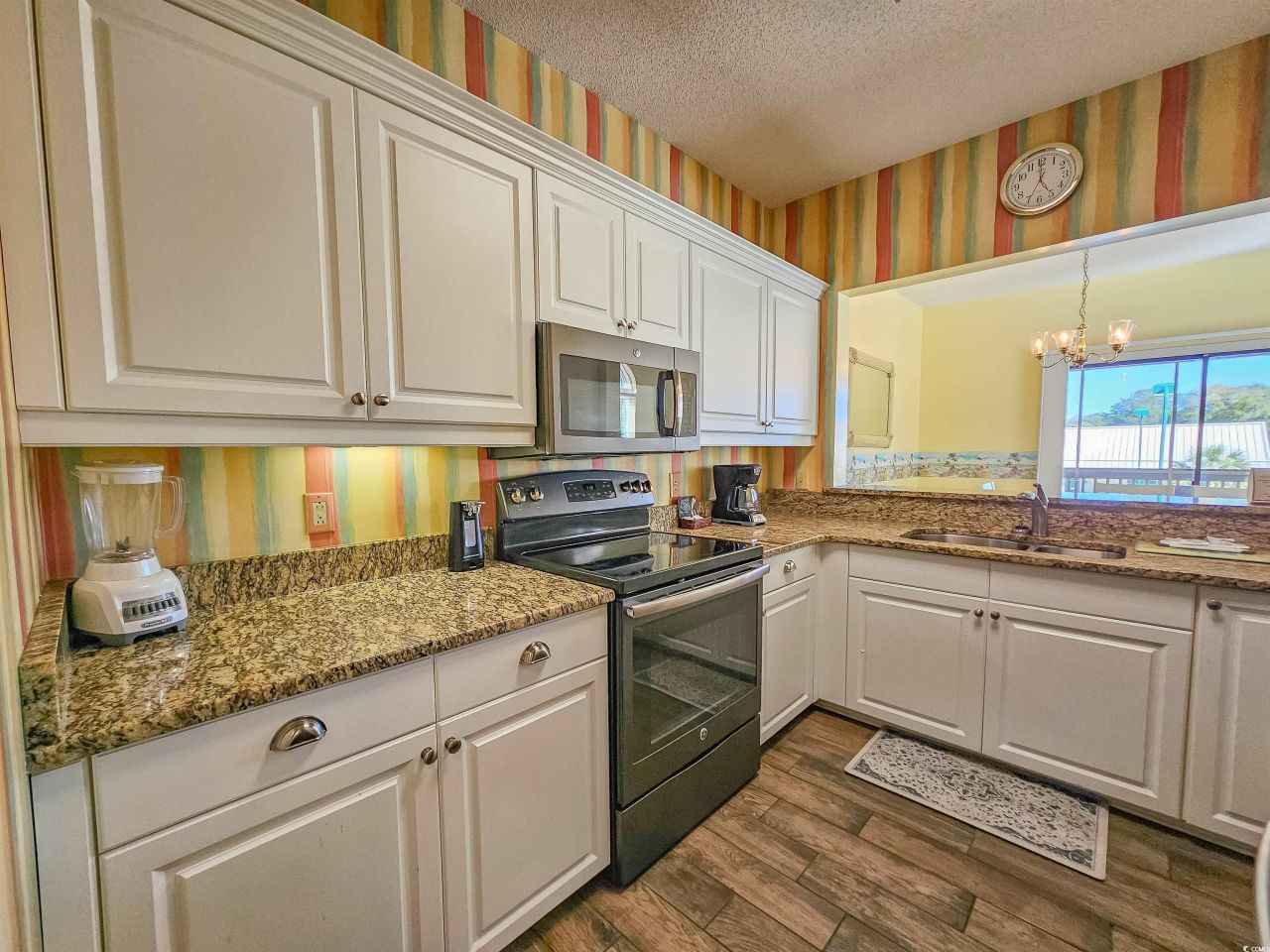 800 Castleford Circle Photo 12