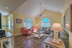 800 Castleford Circle photo 4