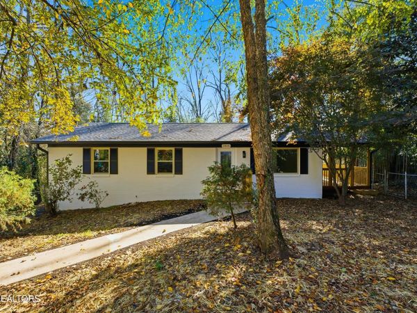 2416 Alberta Drive, Knoxville, TN 37920