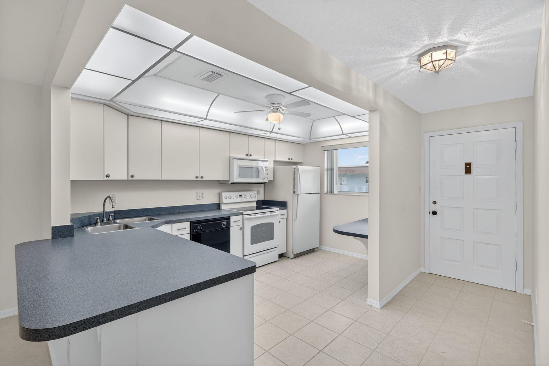 1245 Carlton Court, Unit 204, Fort Pierce, FL 34949 Photo