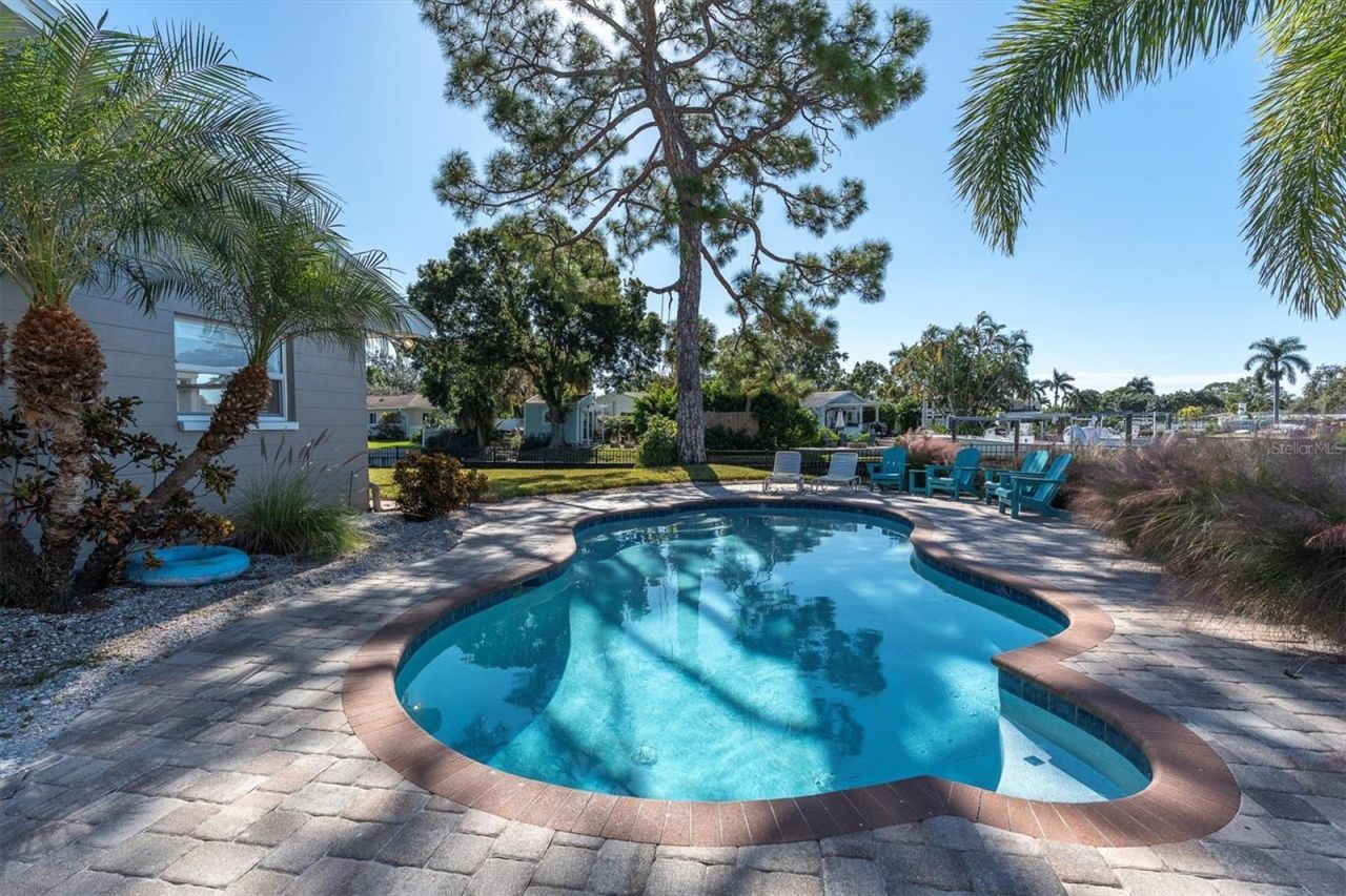 4812 Venetian Place Ne, Saint Petersburg, FL 33703 Photo