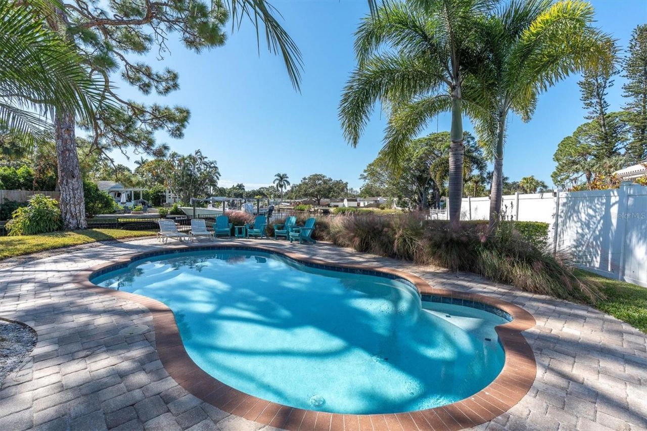 4812 Venetian Place Ne, Saint Petersburg, FL 33703 Photo