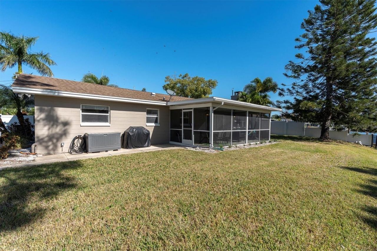 4812 Venetian Place Ne, Saint Petersburg, FL 33703 Photo