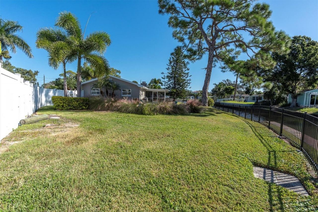 4812 Venetian Place Ne, Saint Petersburg, FL 33703 Photo