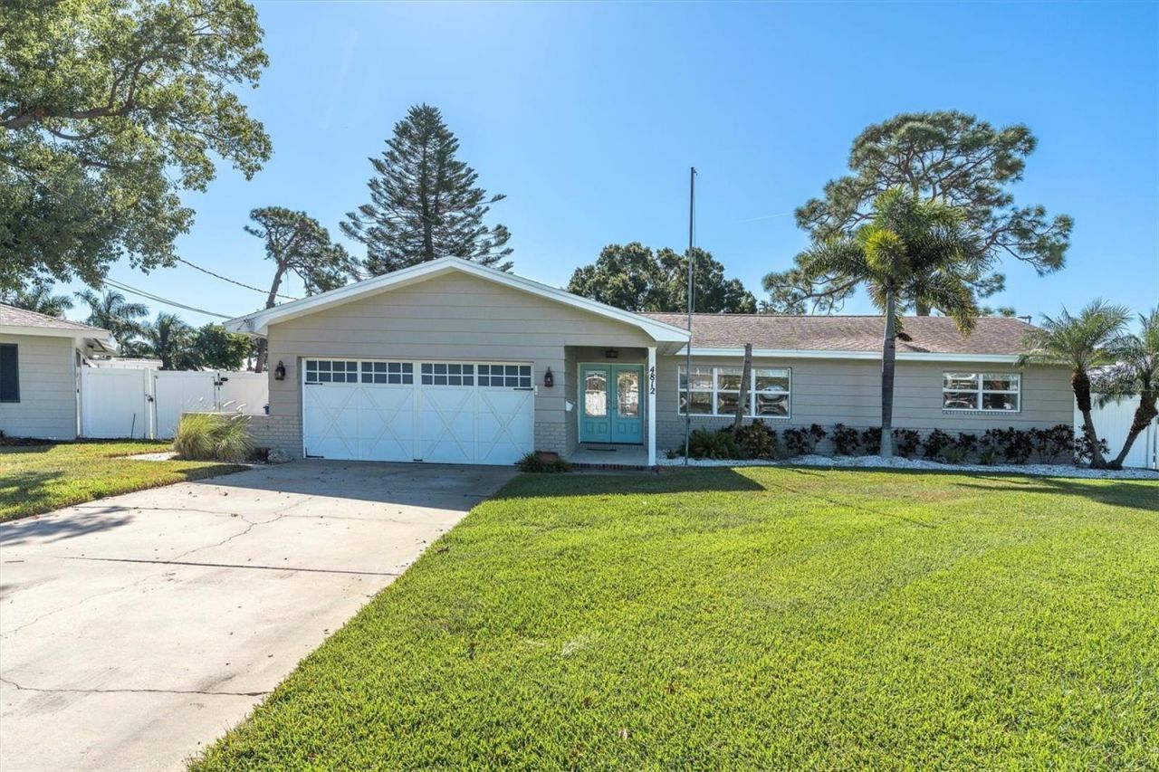 4812 Venetian Place Ne, Saint Petersburg, FL 33703 Photo