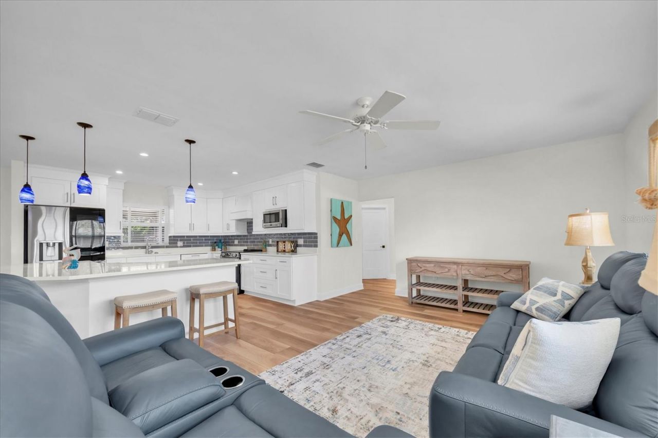 4812 Venetian Place Ne, Saint Petersburg, FL 33703 Photo