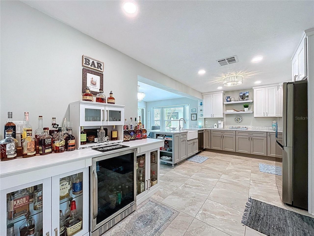 386 Westwinds Drive, Palm Harbor, FL 34683 Photo