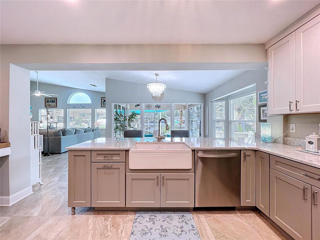 386 Westwinds Drive, Palm Harbor, FL 34683 Photo