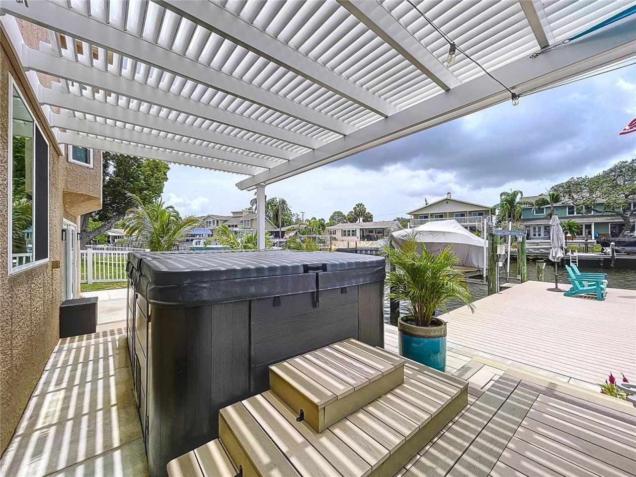 386 Westwinds Drive, Palm Harbor, FL 34683 Photo