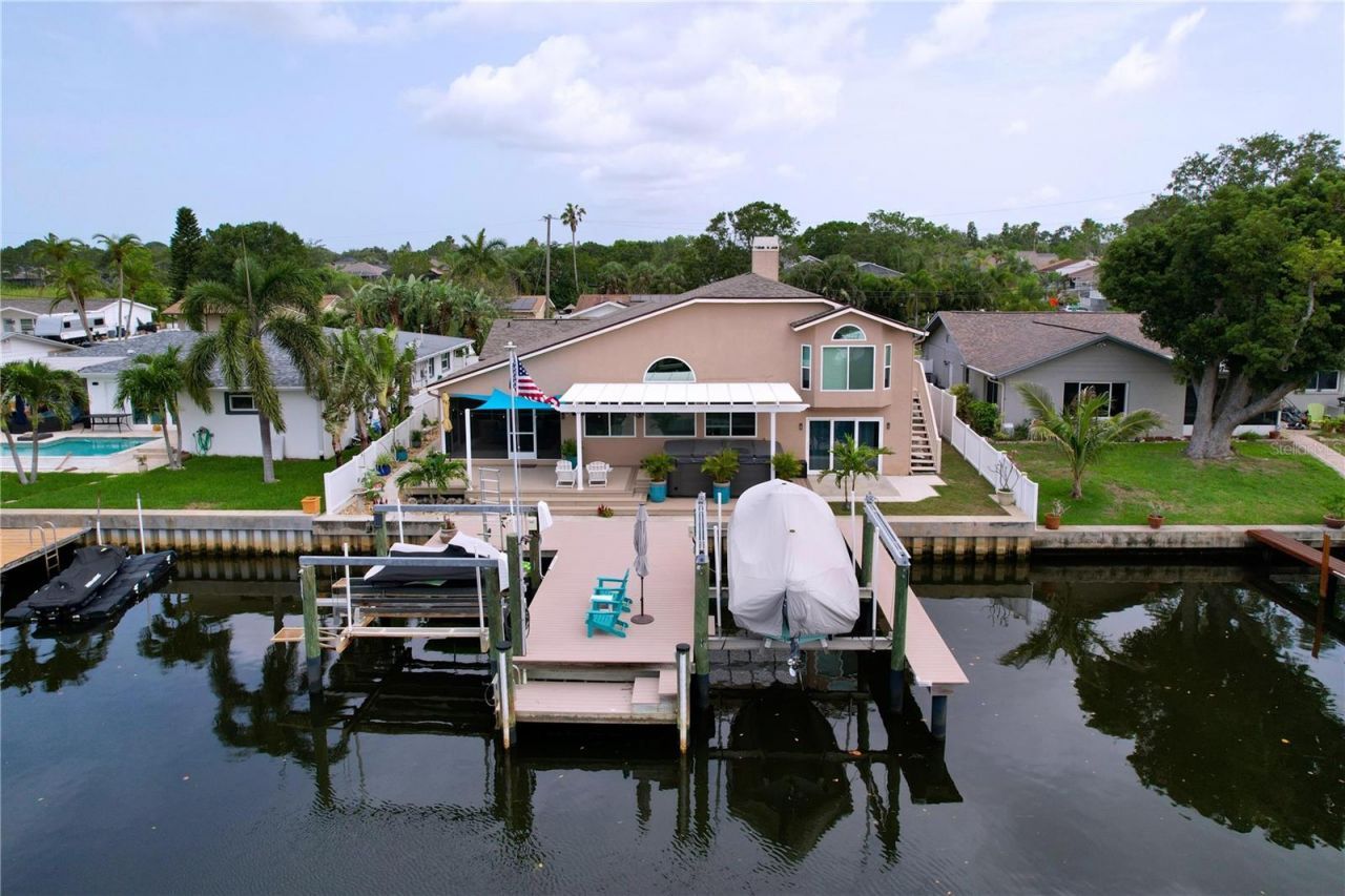 386 Westwinds Drive, Palm Harbor, FL 34683 Photo