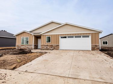 1609 5th Avenue NE, Dilworth, MN 56529