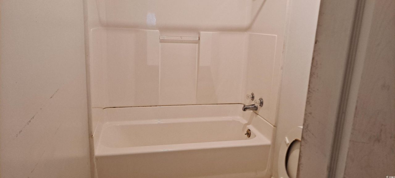 9816 Powell Rd. Photo 11