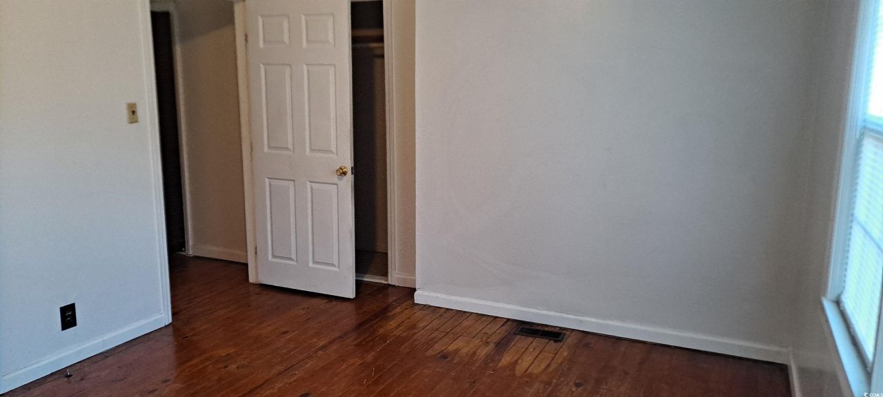 9816 Powell Rd. Photo 16